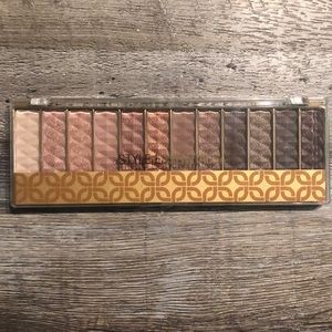 Style Essentials Eyeshadow Palette